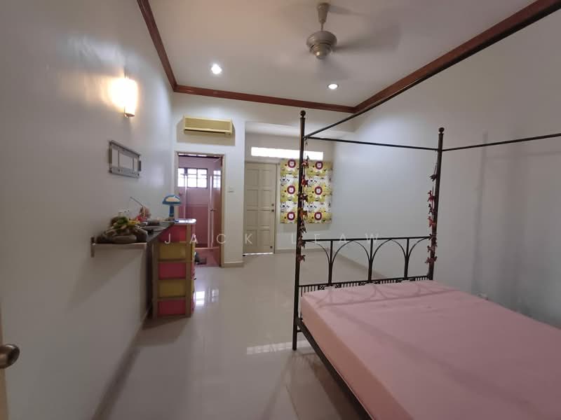 Semi-Detached House for Sale in Taman Cuepacs (Kepong) - jack leaw - Bedroom - PropertyGuru.com.my