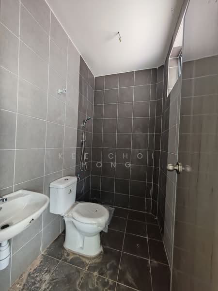 Rumah Berkembar untuk Dijual di Seri Manjung (Perak) - Kee Choi Hong - Bathroom - PropertyGuru.com.my