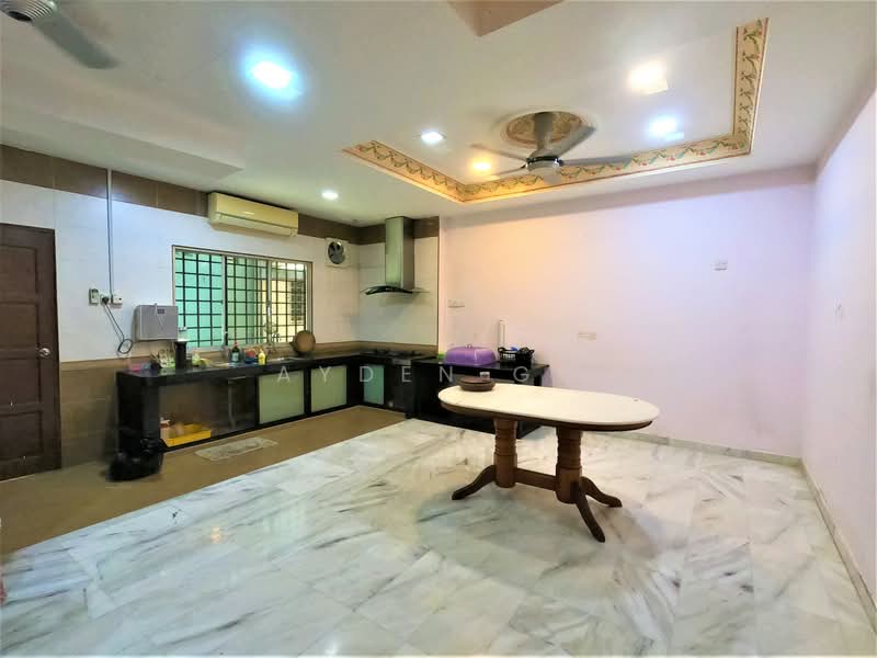 Rumah Teres 3 Tingkat untuk Dijual di Fadasons Villa (Batu) - Ayden Go - Kitchen - PropertyGuru.com.my