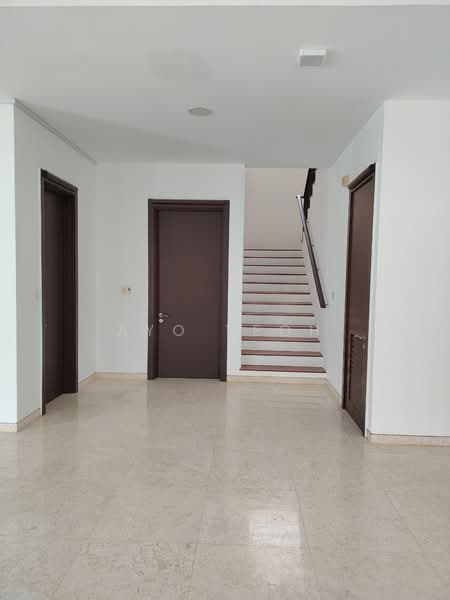 For Sale - Amandarii