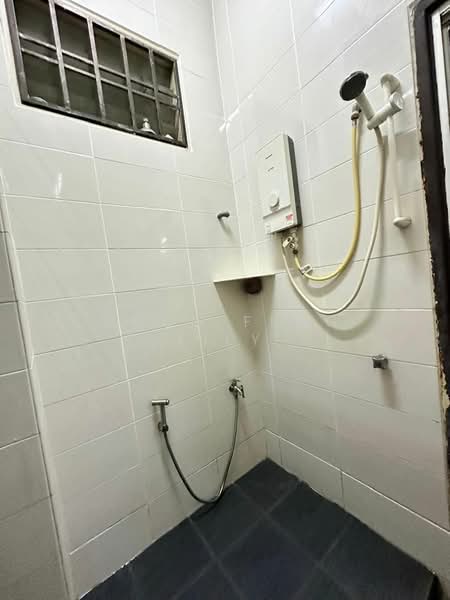 Rumah Teres 1 Tingkat untuk Dijual di Johor Bahru (Johor) - Coco Feng Lily - Bathroom - PropertyGuru.com.my