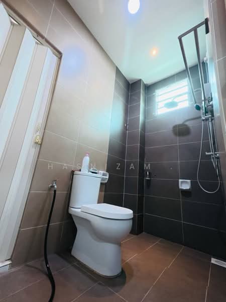 Semi-Detached House for Sale in Bandar Puteri Jaya (Sungai Petani) - Hasnizam . - Bathroom - PropertyGuru.com.my