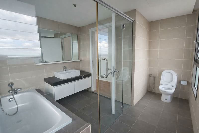 Condominium for Sale at Iskandar Residences - Sky Khoo - Bathroom - PropertyGuru.com.my