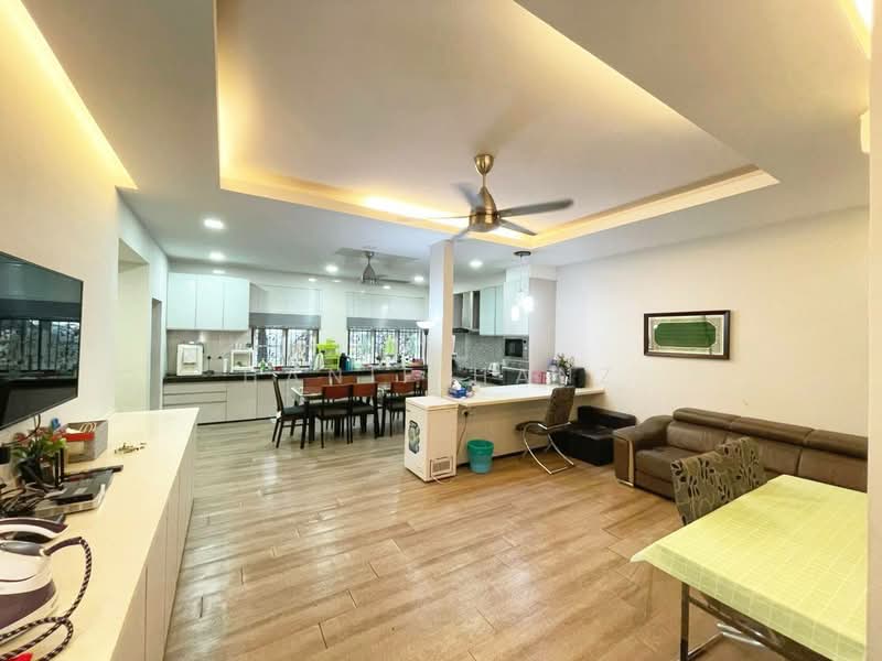 Rumah Berkembar untuk Dijual di Cheras (Selangor) - Hanif Hanz - Living Room - PropertyGuru.com.my