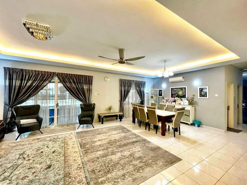 Rumah Berkembar untuk Dijual di Cheras (Selangor) - Hanif Hanz - Living Room - PropertyGuru.com.my