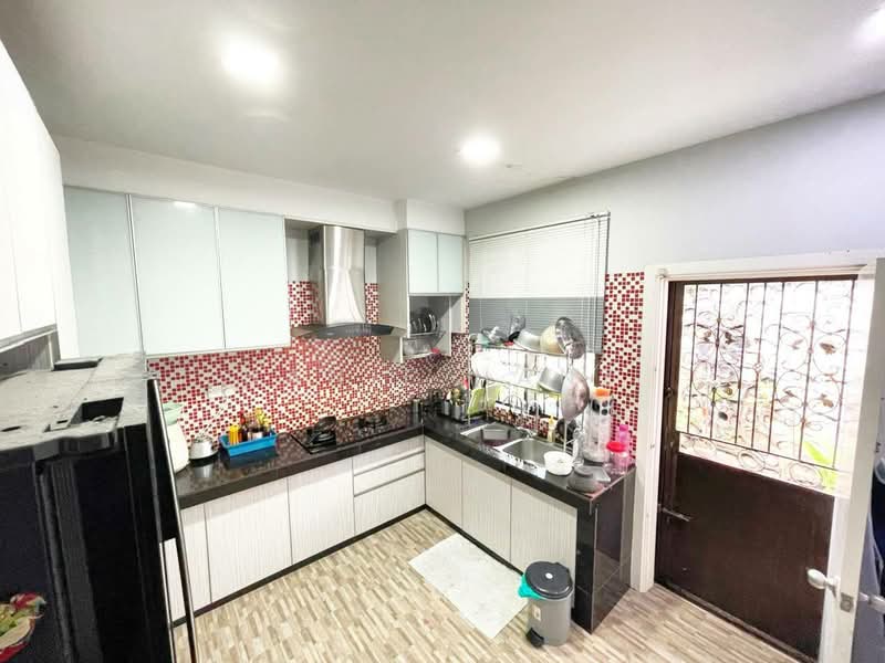 Rumah Berkembar untuk Dijual di Cheras (Selangor) - Hanif Hanz - Kitchen - PropertyGuru.com.my