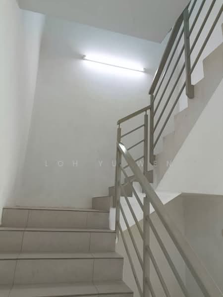 Untuk Disewa - Pearl impain