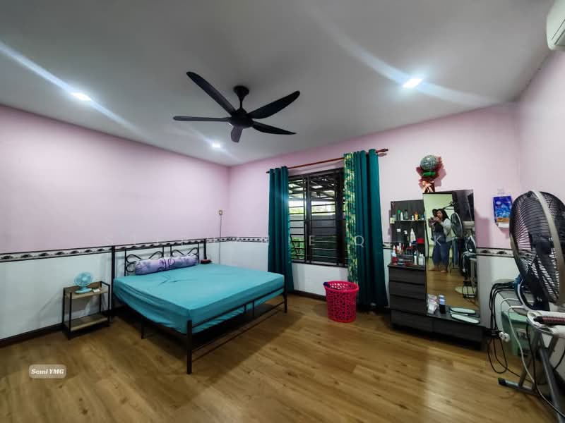 1-storey Terraced House for Sale in Taman Sentosa (Klang) - Stephanie Quek - Bedroom - PropertyGuru.com.my