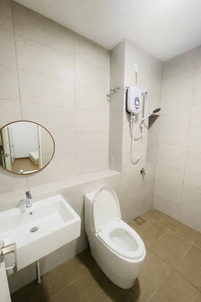 Rumah Teres untuk Dijual di Kota Emerald (Rawang) - Carmens Teh - Bathroom - PropertyGuru.com.my