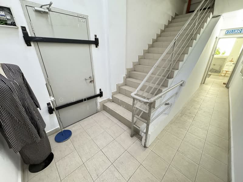 Shop for Sale in Bangi Sentral (Bandar Baru Bangi) - Gudrotullah Ikhwan - Corridor - PropertyGuru.com.my