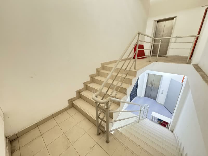 Shop for Sale in Bangi Sentral (Bandar Baru Bangi) - Gudrotullah Ikhwan - Corridor - PropertyGuru.com.my