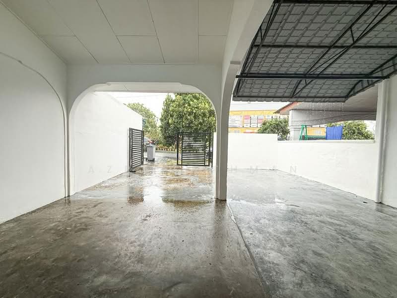 Rumah Teres 1 Tingkat untuk Dijual di Taman Desa Rhu (Sikamat) - Azrul Othman - Exterior - PropertyGuru.com.my