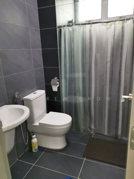 Condominium for Rent at Setia Pinnacle - Andrew Chow - Bathroom - PropertyGuru.com.my