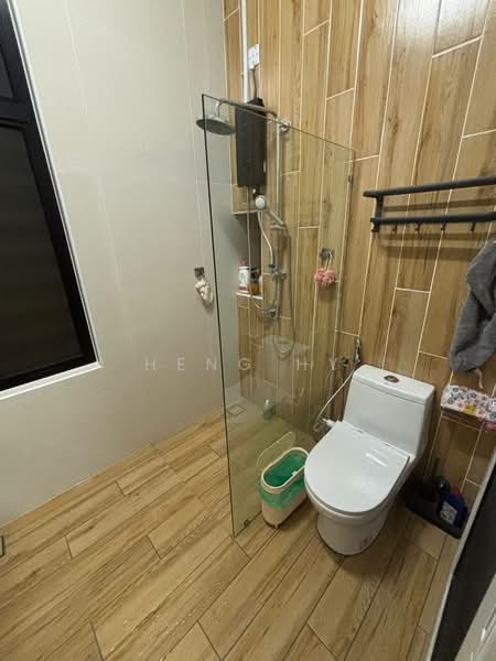 Terraced House for Rent in Johor Bahru (Johor) - Heng Hy - Bathroom - PropertyGuru.com.my