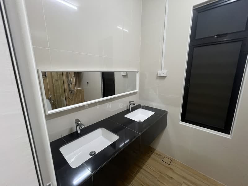 Terraced House for Rent in Johor Bahru (Johor) - Heng Hy - Bathroom - PropertyGuru.com.my