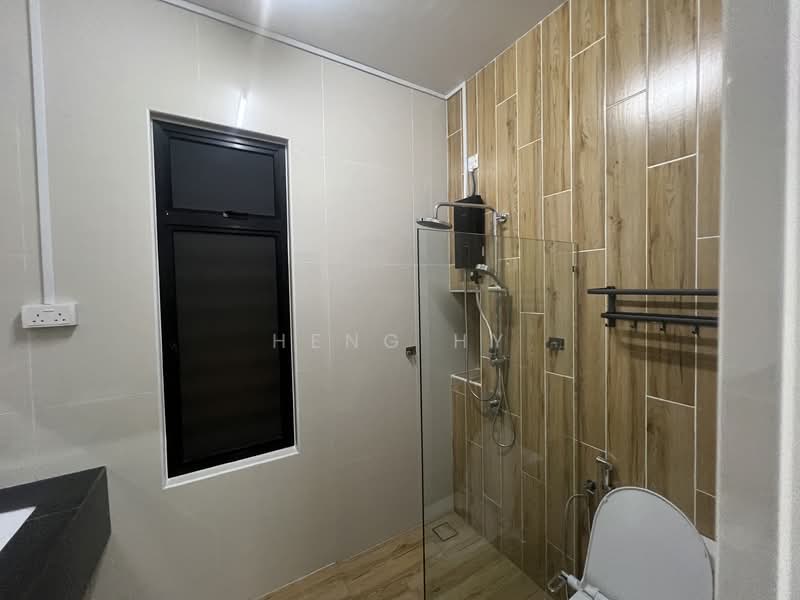 Terraced House for Rent in Johor Bahru (Johor) - Heng Hy - Bathroom - PropertyGuru.com.my