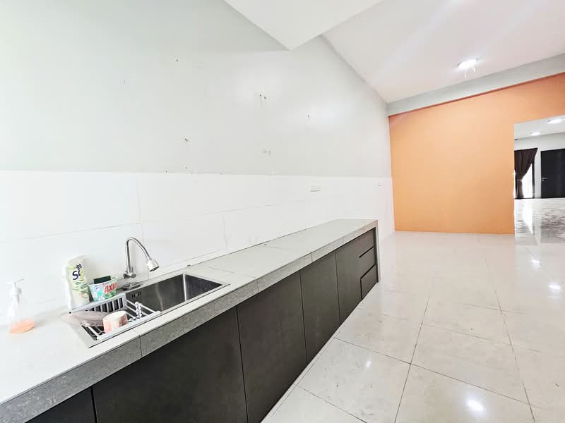2-storey Terraced House for Sale in Alam Impian (Shah Alam) - Yus . - Kitchen - PropertyGuru.com.my