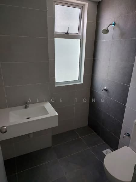 Servis Apartment untuk Dijual di Residensi MH Platinum 2 - Alice Tong - Bathroom - PropertyGuru.com.my