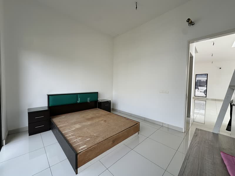 Semi-Detached House for Sale in Setia Alam (Selangor) - Jess Tee - Bedroom - PropertyGuru.com.my