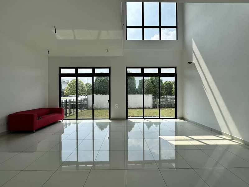 Semi-Detached House for Sale in Setia Alam (Selangor) - Jess Tee - Living Room - PropertyGuru.com.my