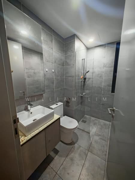 Servis Apartment untuk Disewa di Millerz Square - William Lim - Bathroom - PropertyGuru.com.my