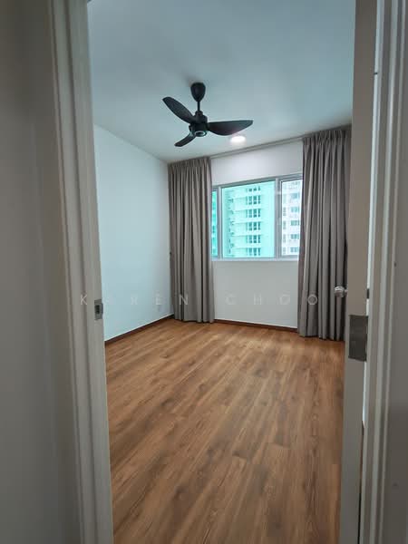 Condominium for Sale at i-Santorini - Karen Choo - Bedroom - PropertyGuru.com.my