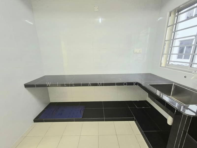 Rumah Teres 2 Tingkat untuk Disewa di Mutiara Rini (Skudai) - William Loke - Kitchen - PropertyGuru.com.my