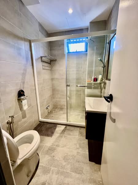 Rumah Teres 3 Tingkat untuk Dijual di Tanjung Bungah (Penang) - Jeffrey Yeoh - Bathroom - PropertyGuru.com.my