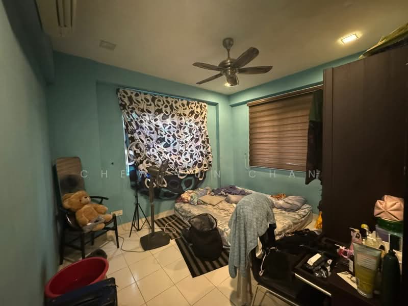 Pangsapuri untuk Dijual di Danga View Apartment - Chew Yun Chan - Bedroom - PropertyGuru.com.my