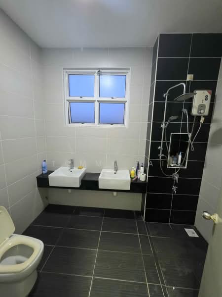 Semi-Detached House for Sale in Taman Universiti (Skudai) - Tommy Tai - Bathroom - PropertyGuru.com.my