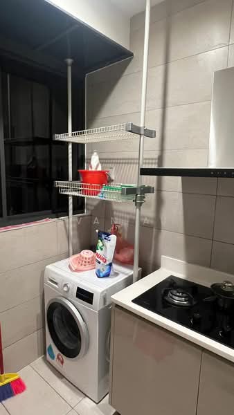 Kondominium untuk Dijual di Anjali North Kiara - AVAN AU - Kitchen - PropertyGuru.com.my