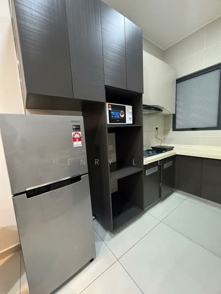 Condominium for Rent at Kings Bay @ Country Garden Danga Bay - Henry Lee - Kitchen - PropertyGuru.com.my