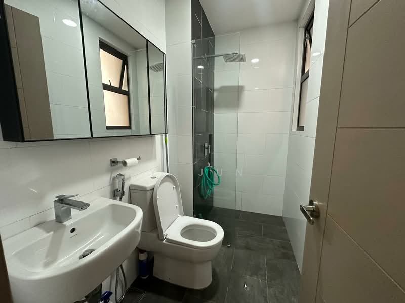 Servis Apartment untuk Disewa di Ten Kinrara - Yi Jun - Bathroom - PropertyGuru.com.my