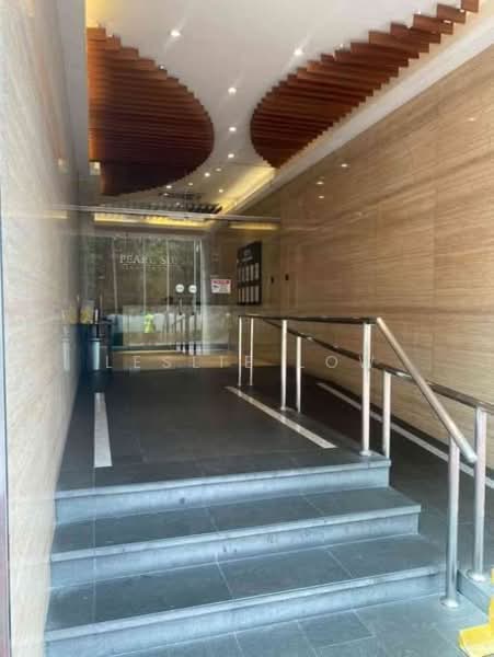 Servis Apartment untuk Dijual di Pearl Suria - Leslie Low - Entrance - PropertyGuru.com.my