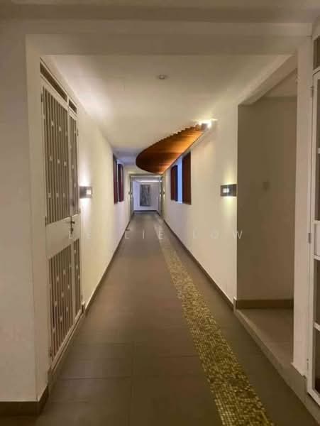 Servis Apartment untuk Dijual di Pearl Suria - Leslie Low - Corridor - PropertyGuru.com.my