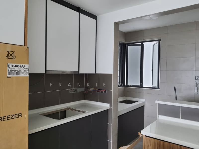 Kondominium untuk Dijual di Lakeville Residence - Frankie Ong - Kitchen - PropertyGuru.com.my