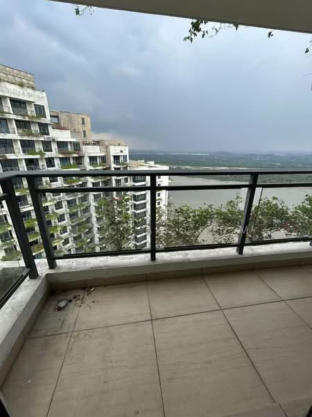 Pangsapuri untuk Disewa di Starview Bay @ Forest City - Alicia Shum - Balcony - PropertyGuru.com.my
