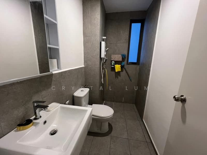 Servis Apartment untuk Disewa di Suite Enesta - Crystal Lum - Bathroom - PropertyGuru.com.my