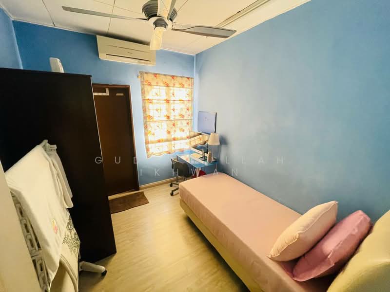 Rumah Teres 2 Tingkat untuk Dijual di TAMAN PUCHONG UTAMA (Puchong) - Gudrotullah Ikhwan - Bedroom - PropertyGuru.com.my