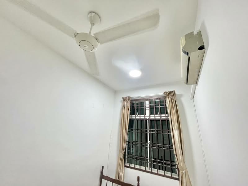 2-storey Terraced House for Rent in Taman Nusa Idaman (Iskandar Puteri (Nusajaya)) - Li Min - Bedroom - PropertyGuru.com.my
