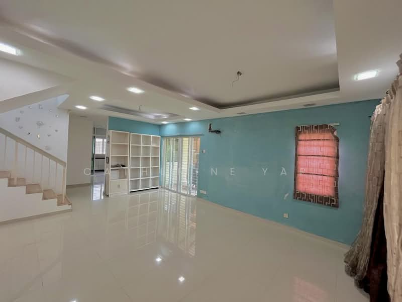 Rumah Teres 2-Tingkat untuk Dijual di Seri Kembangan (Selangor) - Catherine Yap - Living Room - PropertyGuru.com.my