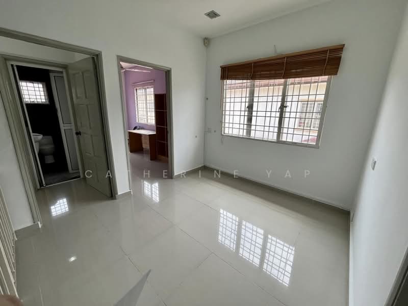 Rumah Teres 2-Tingkat untuk Dijual di Seri Kembangan (Selangor) - Catherine Yap - Bathroom - PropertyGuru.com.my