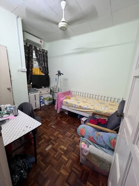 Rumah Teres 2.5 Tingkat untuk Dijual di Taman Bukit Utama (Ulu Kelang) - Amber Ng - Bedroom - PropertyGuru.com.my