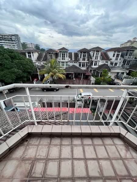 Rumah Teres 2.5 Tingkat untuk Dijual di Taman Bukit Utama (Ulu Kelang) - Amber Ng - Exterior - PropertyGuru.com.my
