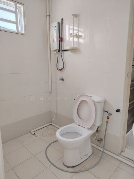 Rumah Bandar untuk Dijual di Taman Anggerik (Butterworth) - Chloe Tan - Bathroom - PropertyGuru.com.my