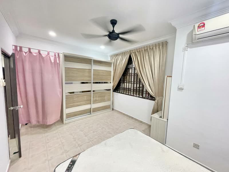 2-storey Terraced House for Rent in Taman Nusa Indah (Iskandar Puteri (Nusajaya)) - Esther Ooi - Bedroom - PropertyGuru.com.my