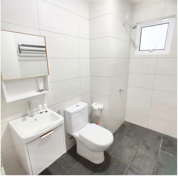 Servis Apartment untuk Disewa di Residensi Rimbun @ Canopy Hills - Hamizah . - Bathroom - PropertyGuru.com.my