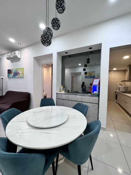 Servis Apartment untuk Disewa di The Park 2 - Clara Ang - Dining Room - PropertyGuru.com.my