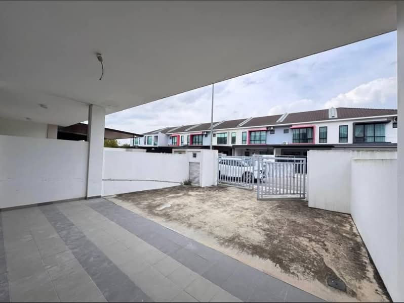 2-storey Terraced House for Sale in Taman Austin Duta (Tebrau) - Wallace Ang - Exterior - PropertyGuru.com.my