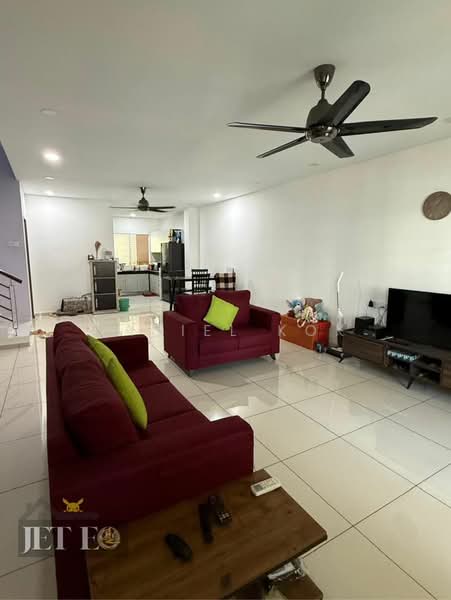 Rumah Teres 2 Tingkat untuk Dijual di Taman Seri Jarom (Jenjarom) - Daniel Kok - Living Room - PropertyGuru.com.my